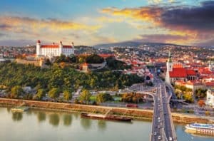 Augen lasern Slowakei: Erfahrungen, Anbieter und Kosten
